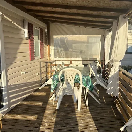 La Carabasse 4 étoiles Mobilhome 6 Personnes, 3 Confort * Vias