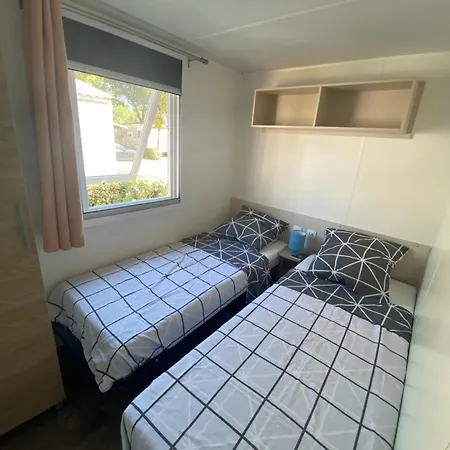 Camping La Carabasse 4 Etoiles Mobilhome 6 Personnes, 3 Confort Vias