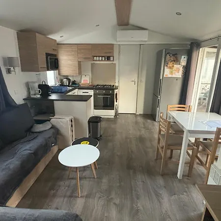 La Carabasse 4 étoiles Mobilhome 6 Personnes, 3 Confort Camping Vias