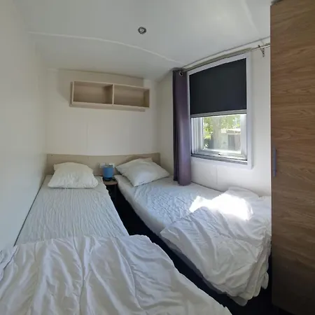Camping La Carabasse 4 étoiles Mobilhome 6 Personnes, 3 Confort *