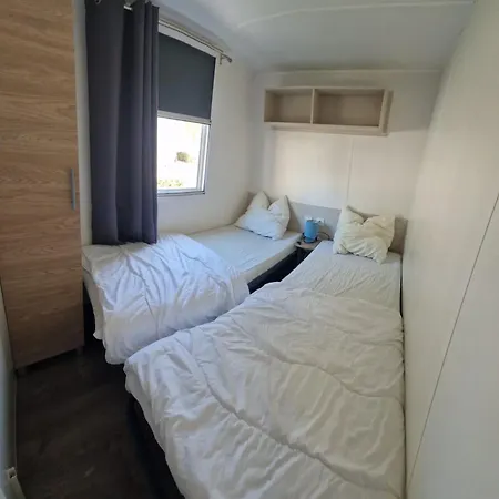 La Carabasse 4 étoiles Mobilhome 6 Personnes, 3 Confort *