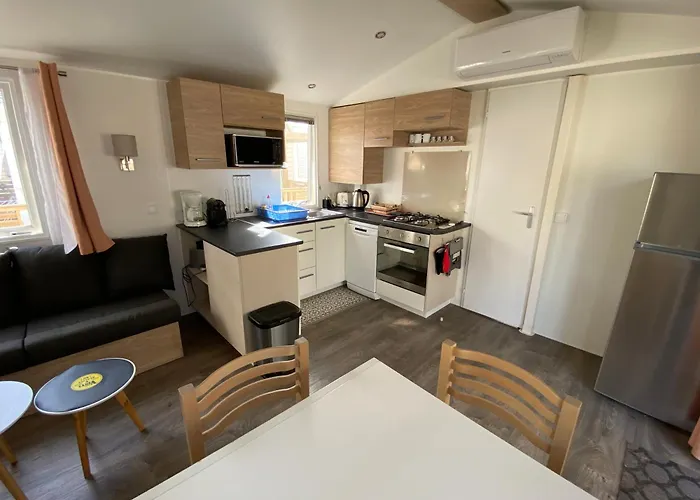 La Carabasse 4 Etoiles Mobilhome 6 Personnes, 3 Confort Vias