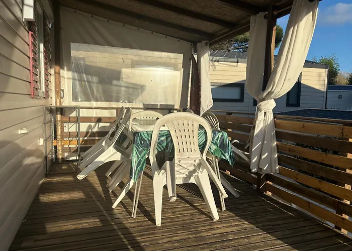 Campingplatz La Carabasse 4 Etoiles Mobilhome 6 Personnes, 3 Confort Vias