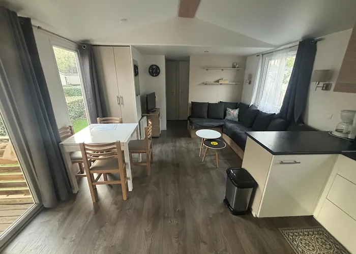 Campingplatz La Carabasse 4 Etoiles Mobilhome 6 Personnes, 3 Confort
