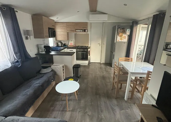 La Carabasse 4 Etoiles Mobilhome 6 Personnes, 3 Confort Campingplatz Vias